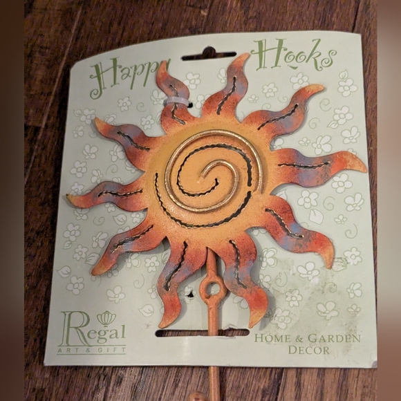 Solar sun Celestial metal wall art Hook, Happy Hooks Regal Home And Gifts New - Picture 2 of 6